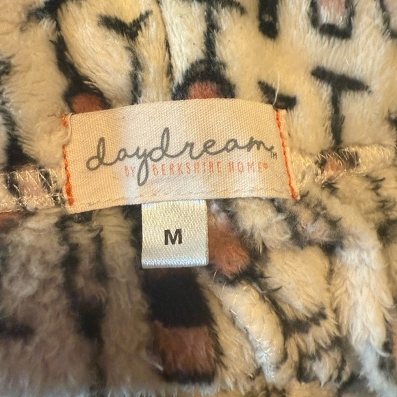 White and Red Cozy Pajama Set Intimates & Sleepwear - Picture 7 of 8